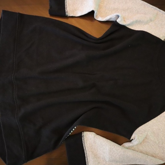 Stylish Top - Picture 2 of 3